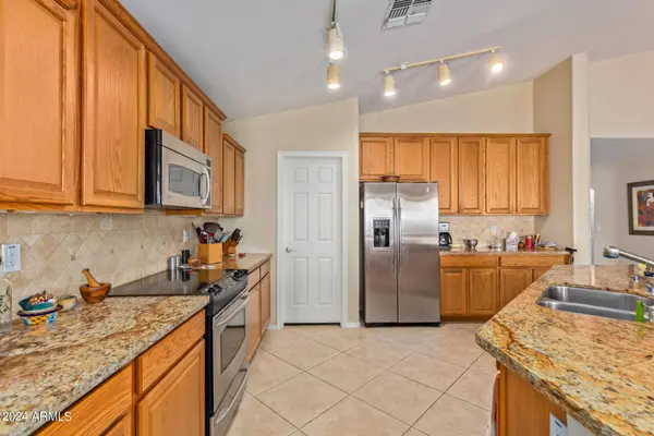 17842 W GELDING Drive, Surprise, AZ 85388