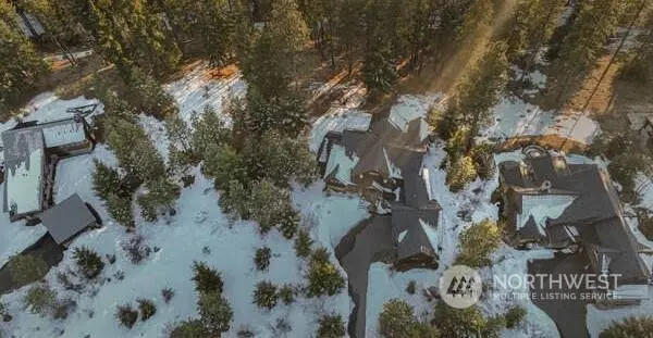 200 Rinky Dink LN, Cle Elum, WA 98922