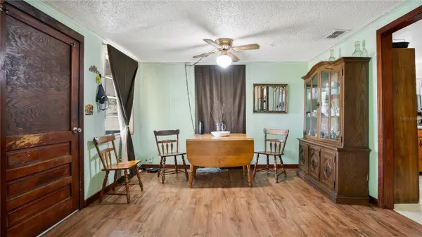 225 NEW SMYRNA BLVD, Osteen, FL 32764