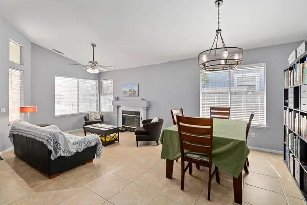 9086 Duovo WAY, Elk Grove, CA 95758