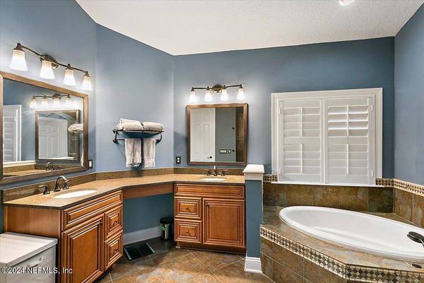 143 TOPSAIL DR, Ponte Vedra, FL 32081