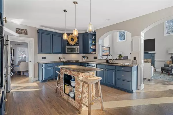 100 Estates AVE, Woodstock, GA 30188