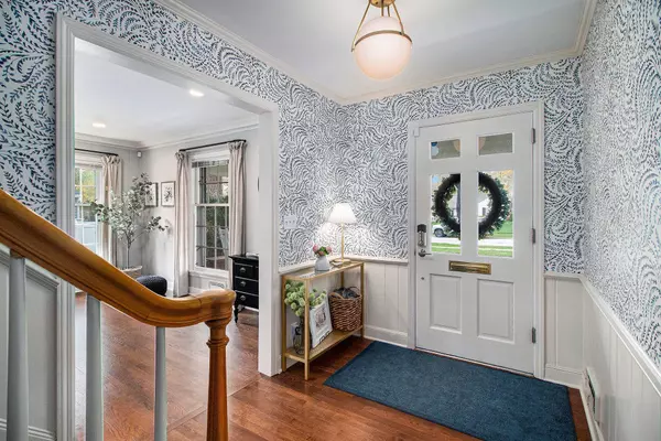 944 San Lucia SE Drive, East Grand Rapids, MI 49506