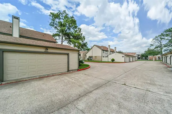 744 Country Place DR #C, Houston, TX 77079