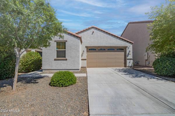 1074 W LOWELL Drive, San Tan Valley, AZ 85140