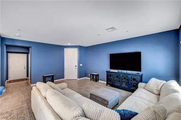 7232 N Decatur Boulevard #3, Las Vegas, NV 89131