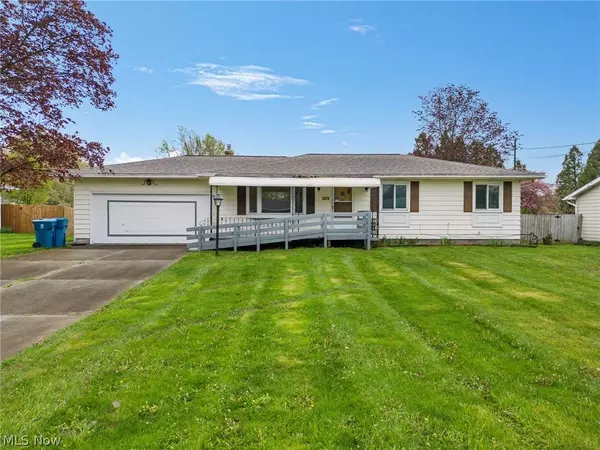 2974 Greenridge RD, Norton, OH 44203