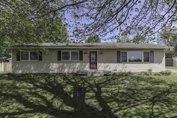 947 Berry RD, Greenwood, IN 46143