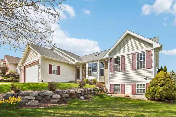 1503 Regency Ridge, Waunakee, WI 53597