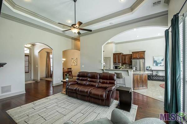 16338 MAGNOLIA TRACE PKWY, Baton Rouge, LA 70817