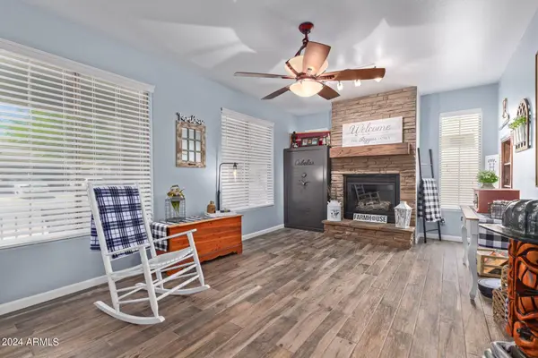 17814 W WOOD Drive, Surprise, AZ 85388