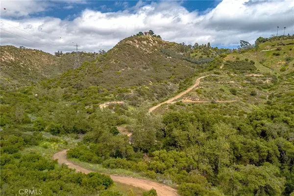 10 De Luz RD, Fallbrook, CA 92028