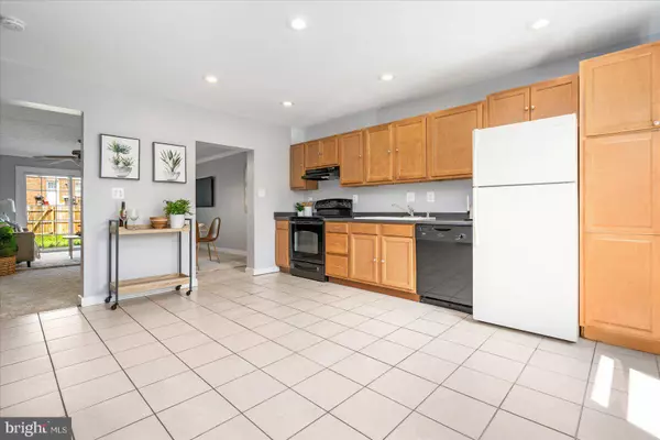 612 KITTENDALE CIR, Middle River, MD 21220