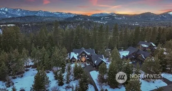 200 Rinky Dink LN, Cle Elum, WA 98922