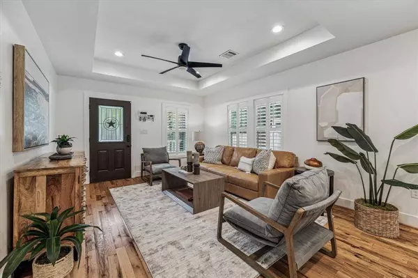 1139 Nadine ST, Houston, TX 77009