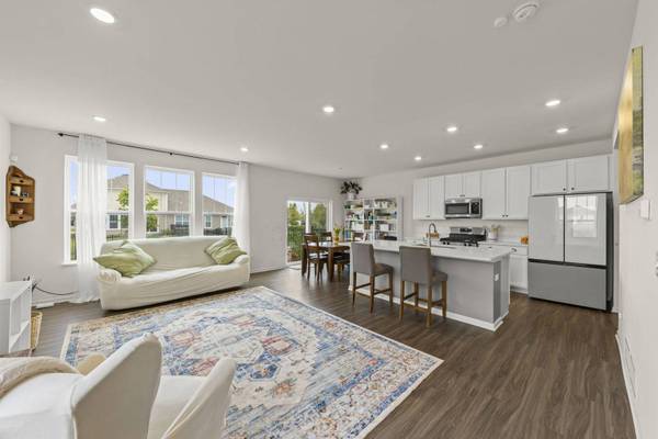 25544 W Maurice LN, Plainfield, IL 60586