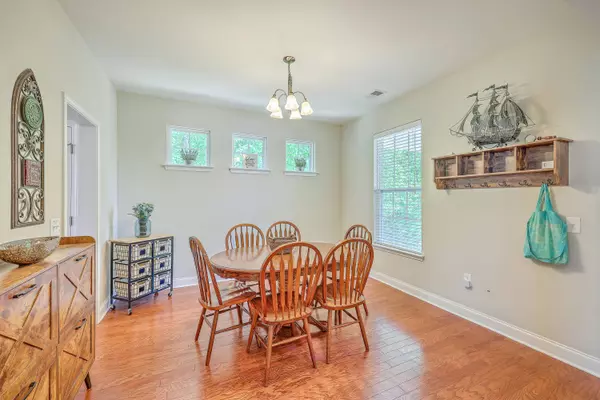 430 Philbrick Dr, Goose Creek, SC 29445