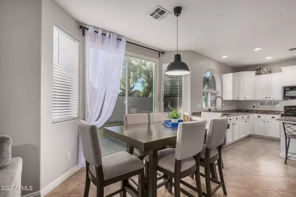 4212 E MILKY Way, Gilbert, AZ 85295