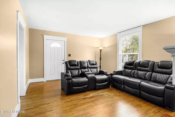 200 Kingwood Rd, Knoxville, TN 37918