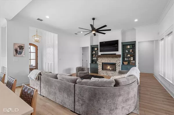 801 Durango Drive, Bossier City, LA 71111