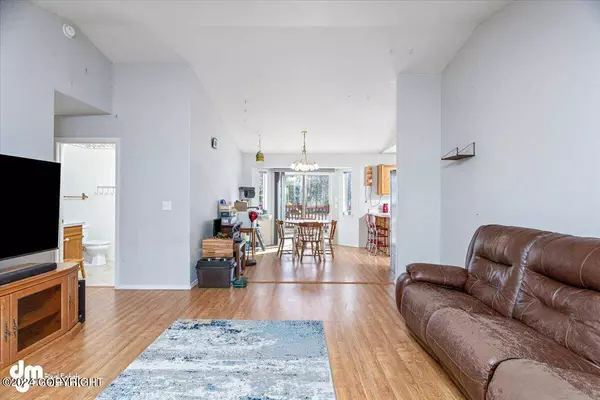 3221 N Parkview CIR, Wasilla, AK 99654