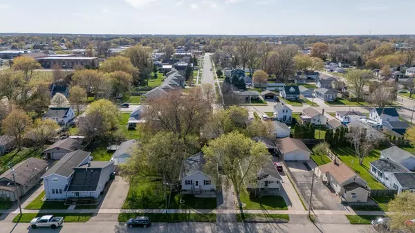 2203 JEFFERSON ST, Oshkosh, WI 54901