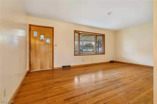 2974 Greenridge RD, Norton, OH 44203