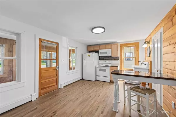 9705 Saint Albans Street, Hebron, IL 60034