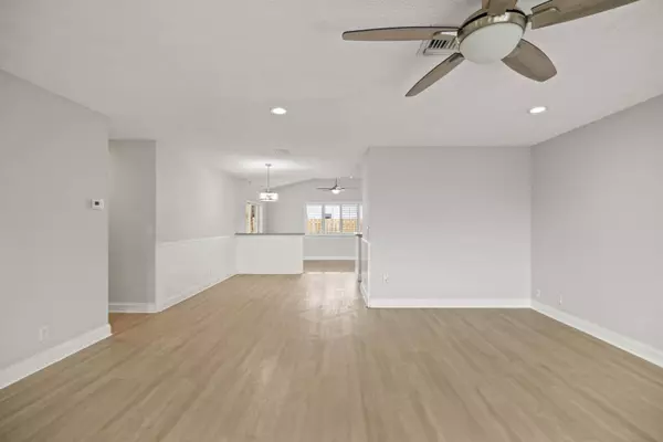 3010 Phoebe LN, Delray Beach, FL 33444