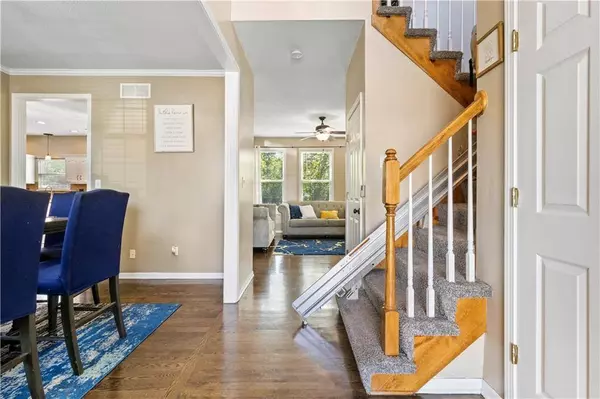 1103 Meadows LN, Greenwood, MO 64034