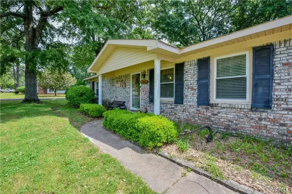 11431 Marion Oaks DR, Tuscaloosa, AL 35405