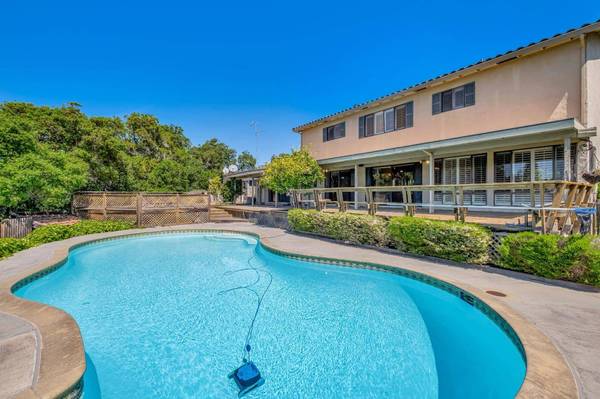 555 Calabasas RD, Watsonville, CA 95076