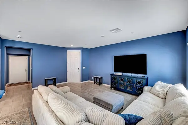 7232 N Decatur Boulevard #3, Las Vegas, NV 89131