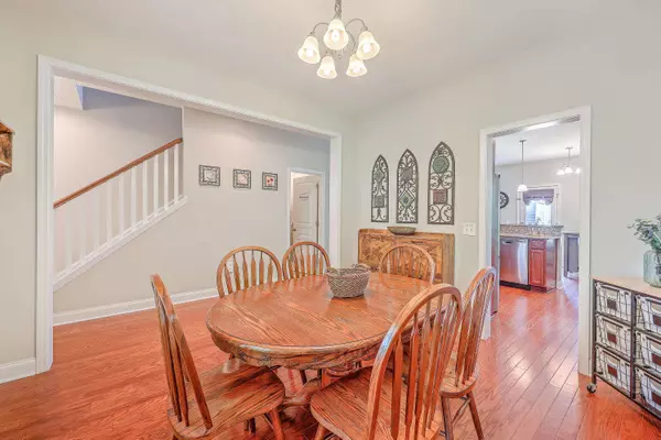 430 Philbrick Dr, Goose Creek, SC 29445