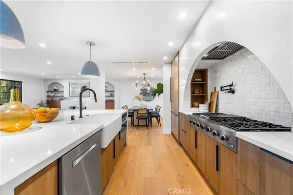 22778 Charlemont PL, Woodland Hills, CA 91364