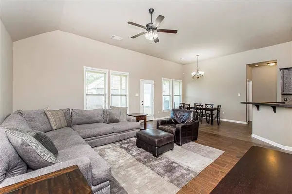 320 DEBOUCHEL PL, Mandeville, LA 70471