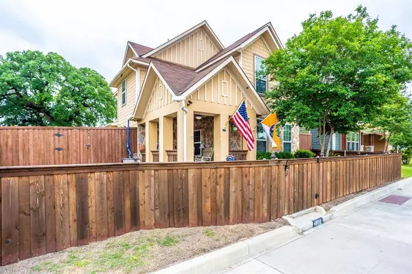 4850 Spring Avenue, Dallas, TX 75210