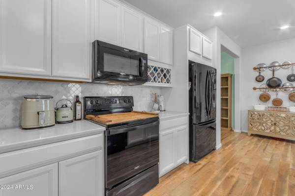 1074 W LOWELL Drive, San Tan Valley, AZ 85140