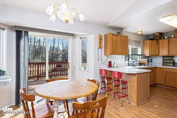 3221 N Parkview CIR, Wasilla, AK 99654