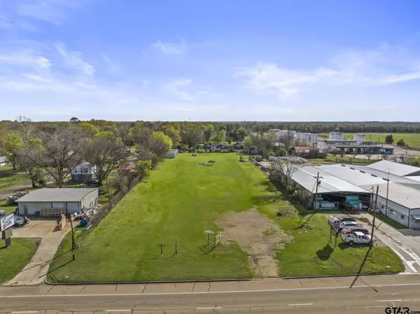 1323 W Ferguson, Mt Pleasant, TX 75455