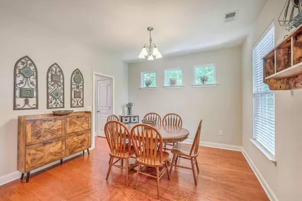 430 Philbrick Dr, Goose Creek, SC 29445