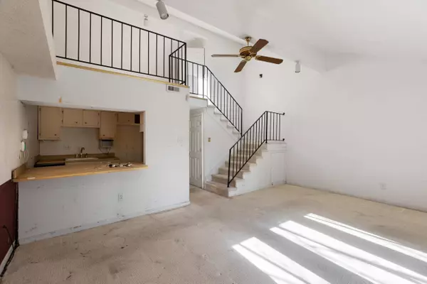 3308 Royal Wood RD, Lexington, KY 40515