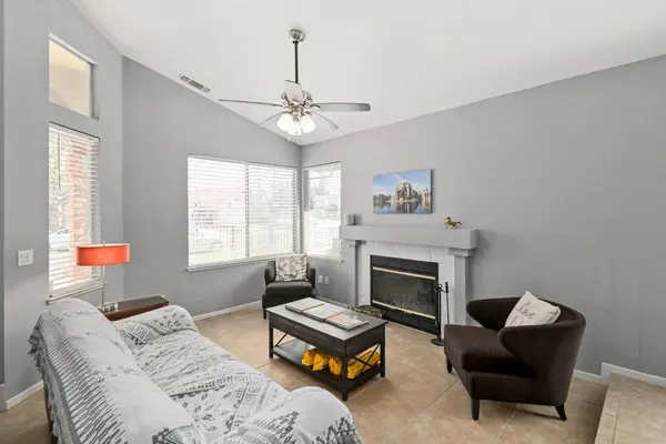 9086 Duovo WAY, Elk Grove, CA 95758