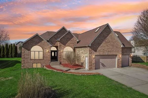 1940 Frawley Drive, Sun Prairie, WI 53590