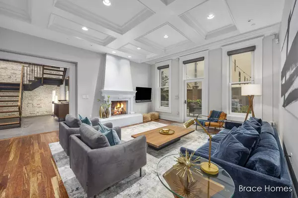 51 Monroe Center NW Street #201, Grand Rapids, MI 49503