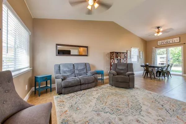 5612 W Cotton Avenue, Fresno, CA 93722