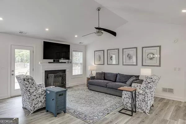 547 Saddle Ridge DR, Bethlehem, GA 30620