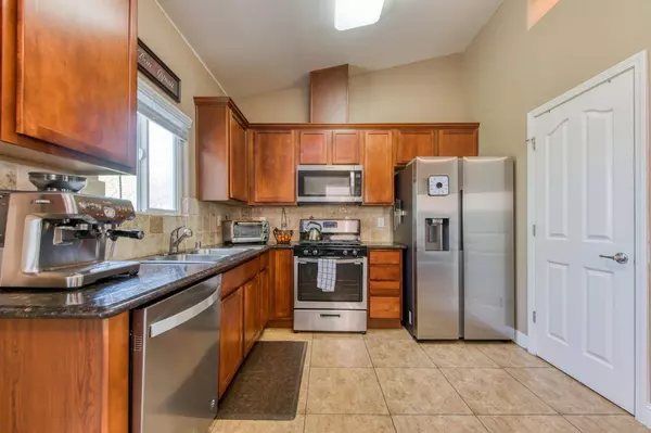 5612 W Cotton Avenue, Fresno, CA 93722