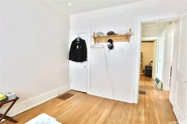 1400 Montague STREET, Regina, SK S4T 3J2