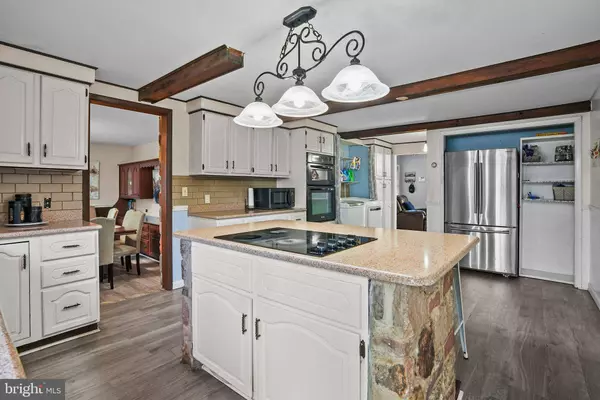 321 OSBORNE AVE, Morrisville, PA 19067